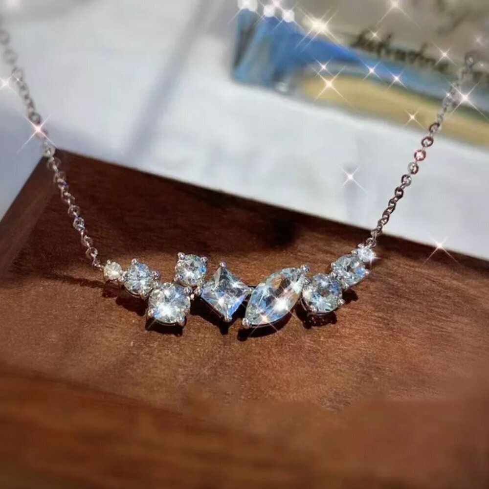 NEW 18k White Gold Diamond Necklace